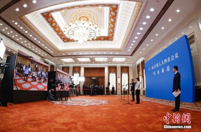 大黨與小船、英雄與“雄鷹”……“代表通道”講述有溫度的中國