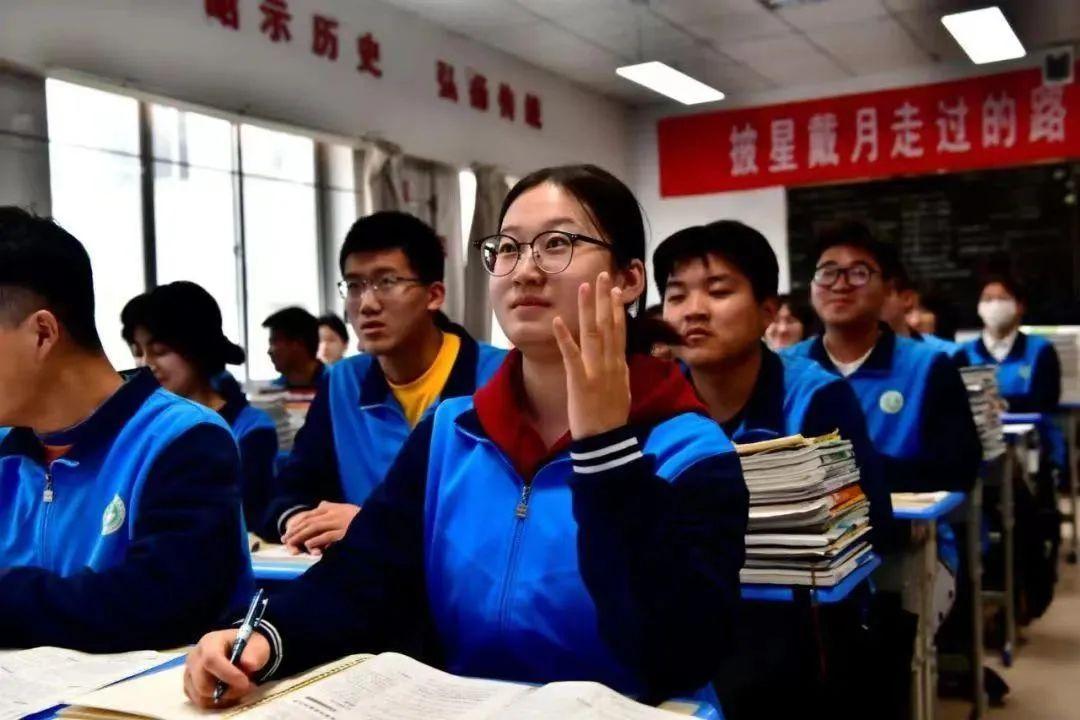 勵志！暖心！寧縣二中“高位截肢”女孩鞏瑜圓夢西北師大