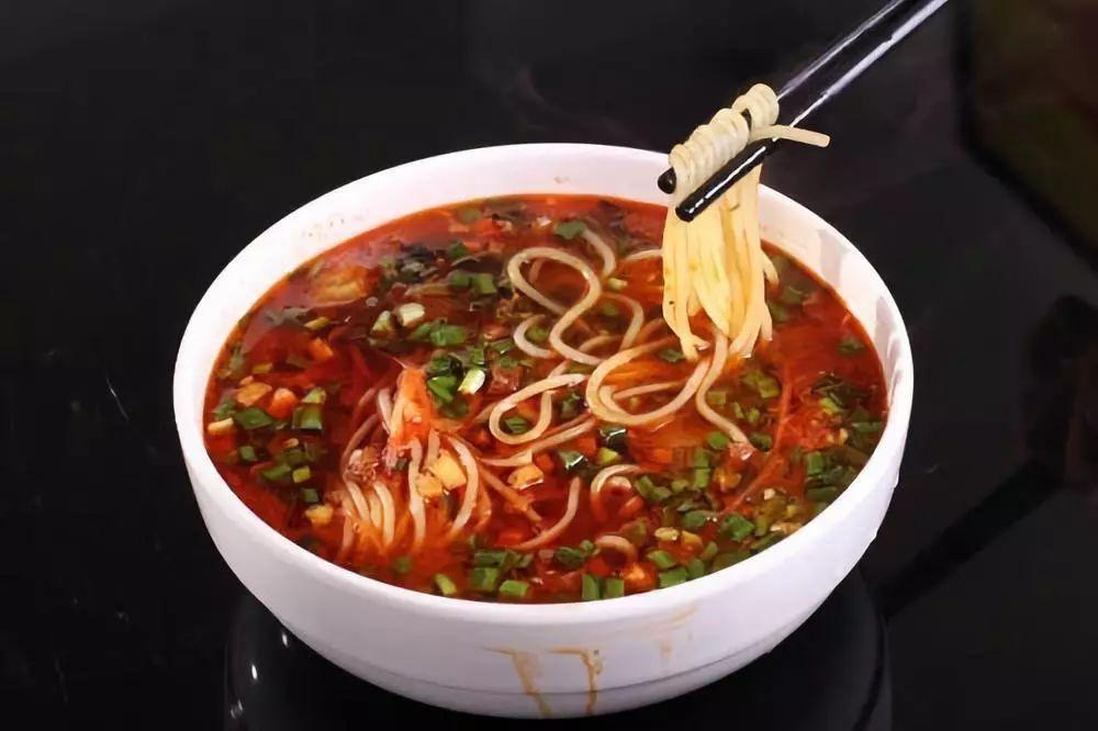 吃完天水麻辣燙？下一站，慶陽饸饹面！